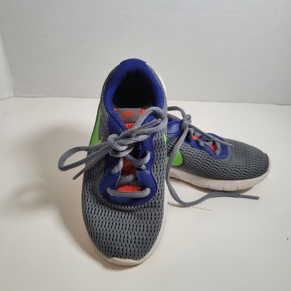 Little Boys size 11 Nike Sneakers - Picture 2 of 6